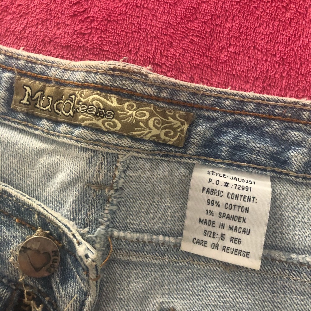 Light wash jeans with bling pockets 💎 - Picture 8 of 8